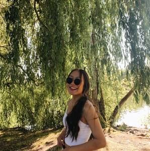 Meet your Posher, Angela